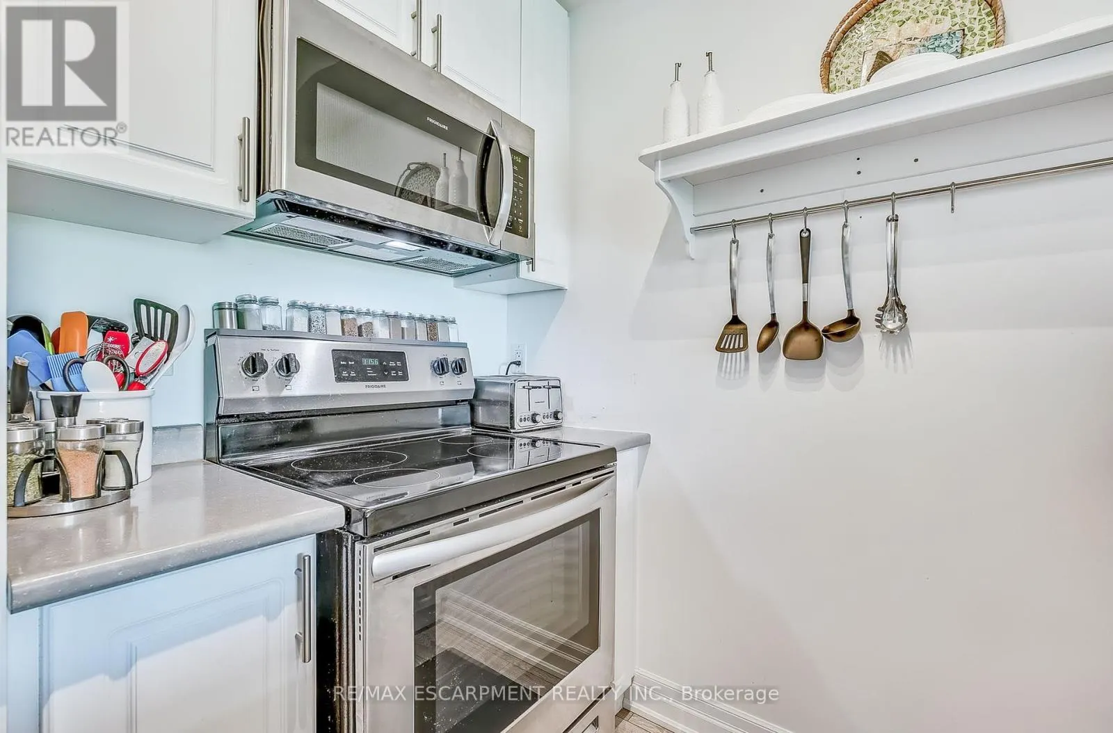 514 - 125 SHOREVIEW PLACE