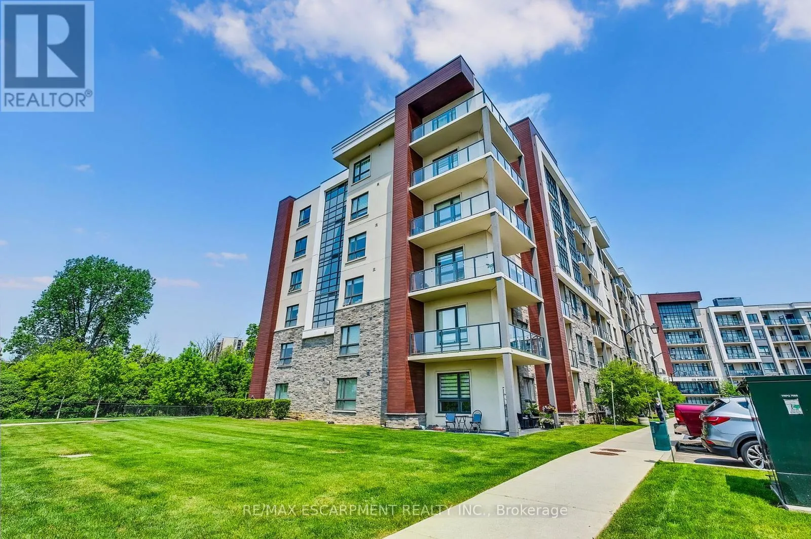 514 - 125 SHOREVIEW PLACE