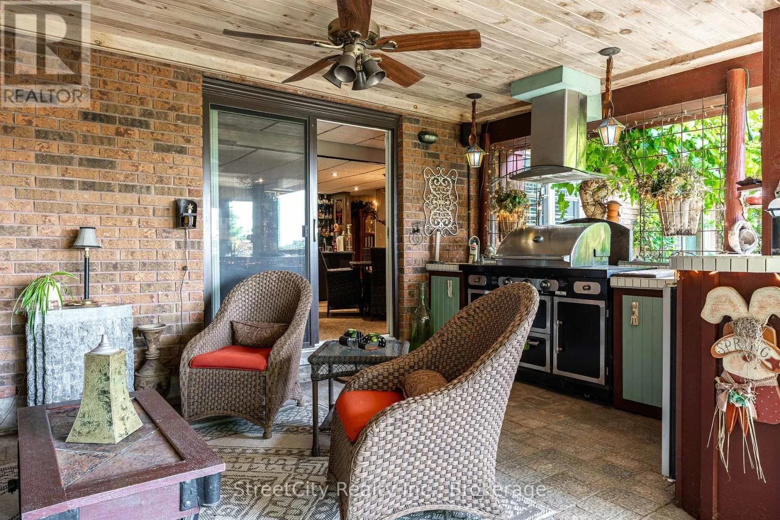 34 NITHVIEW COURT