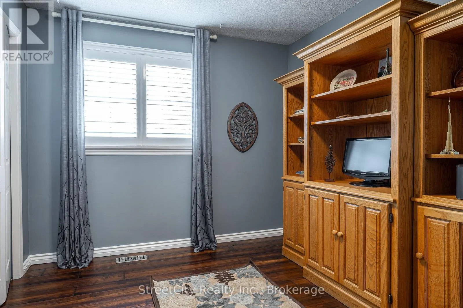 34 NITHVIEW COURT