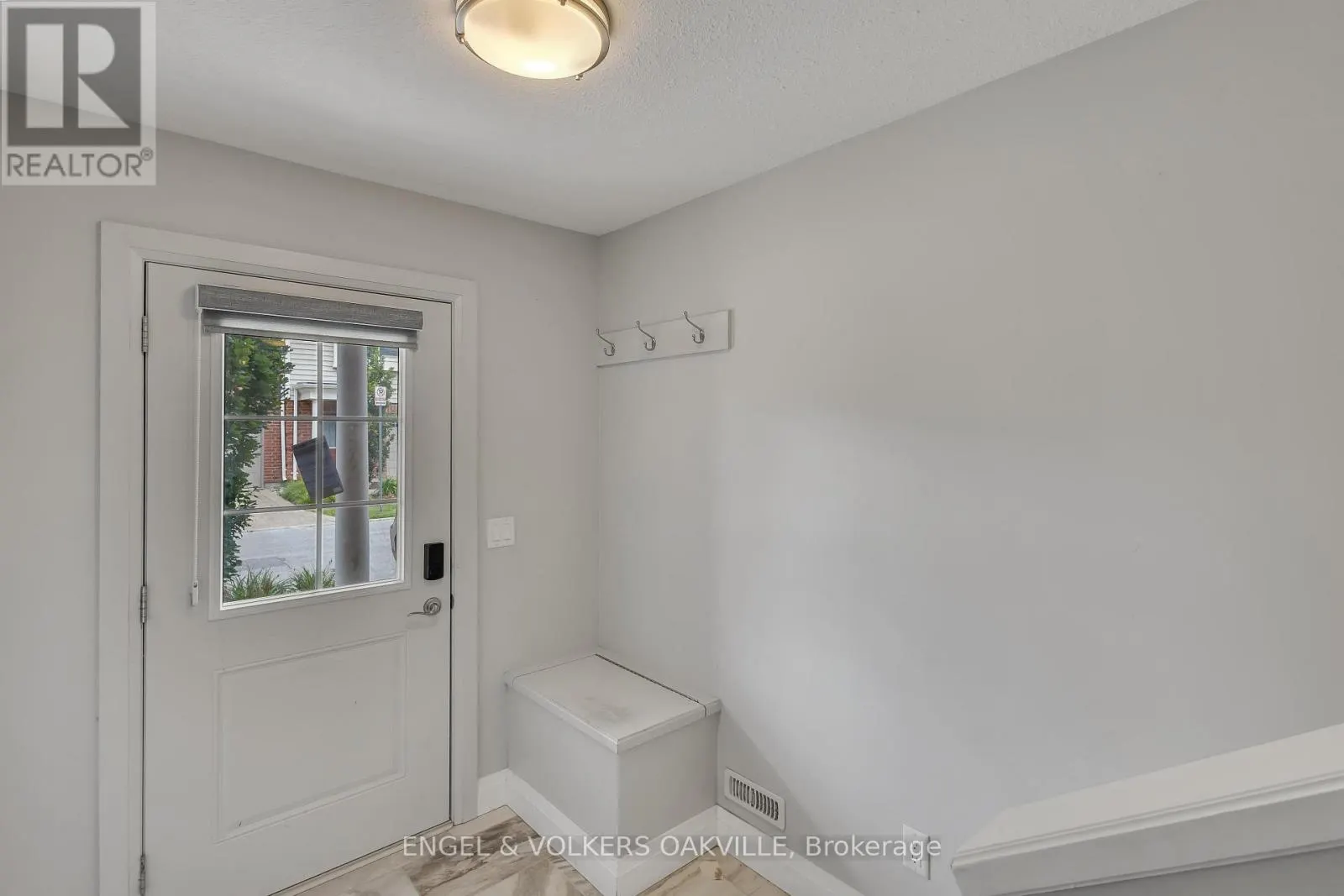 68 - 3025 SINGLETON AVENUE