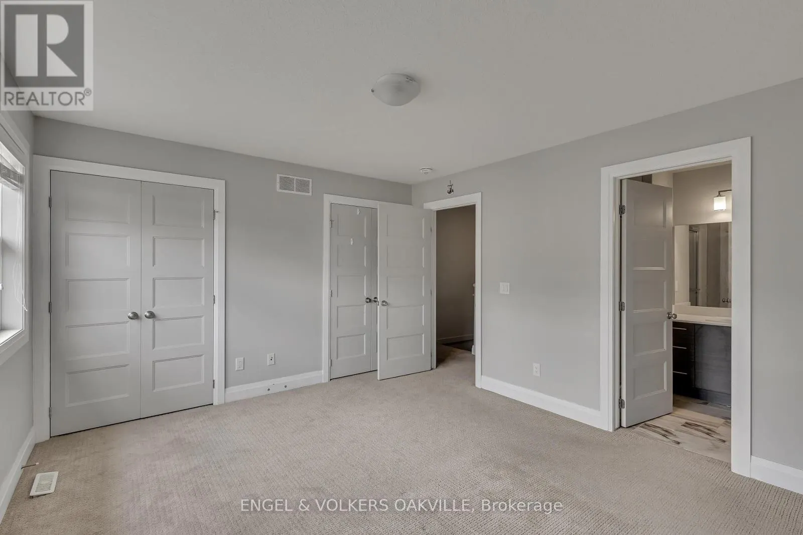 68 - 3025 SINGLETON AVENUE