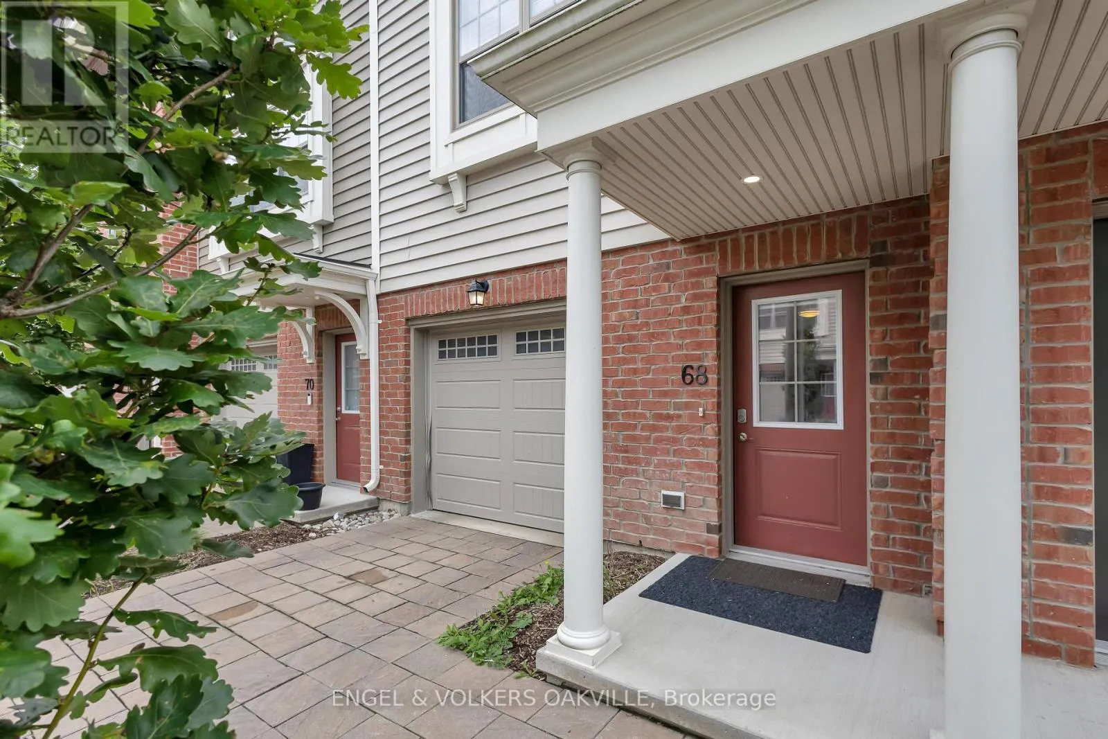 68 - 3025 SINGLETON AVENUE