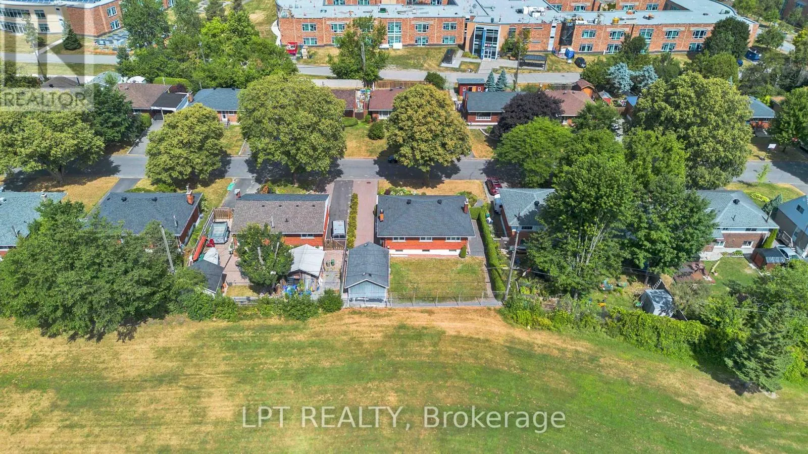 742 HALSTEAD STREET
