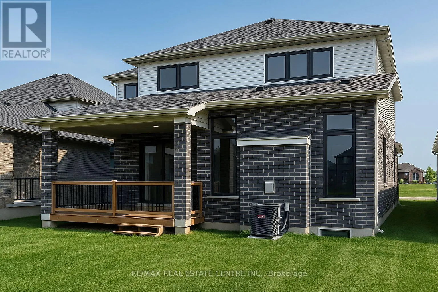 3 GRUNDY CRESCENT