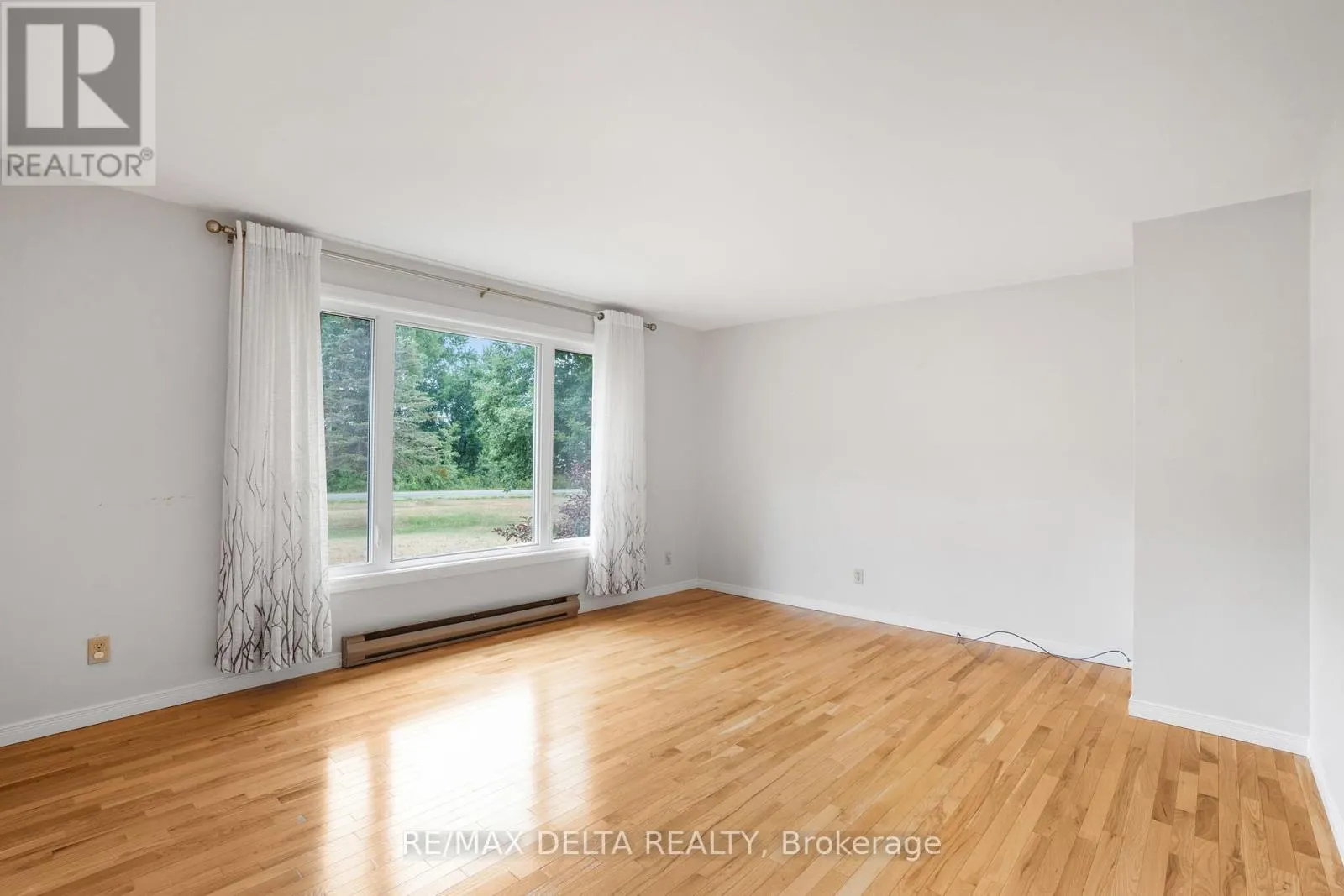 701 CON 9 PLANTAGENET CONCESSION