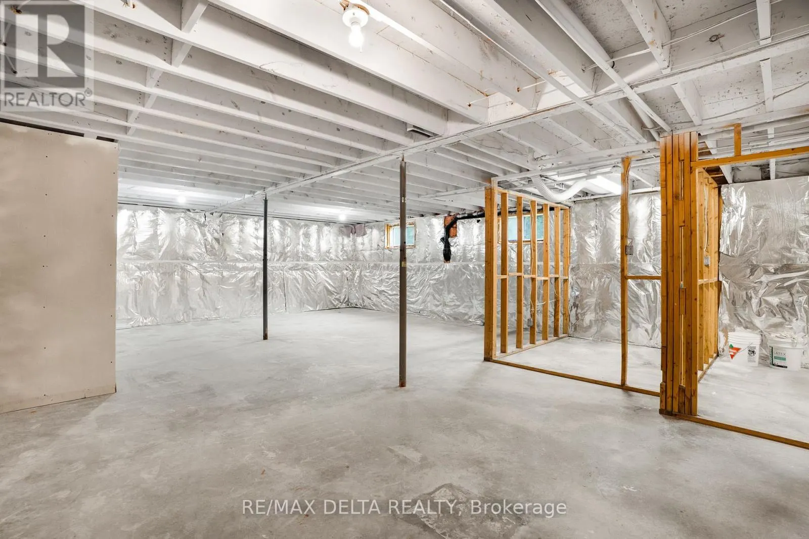 701 CON 9 PLANTAGENET CONCESSION