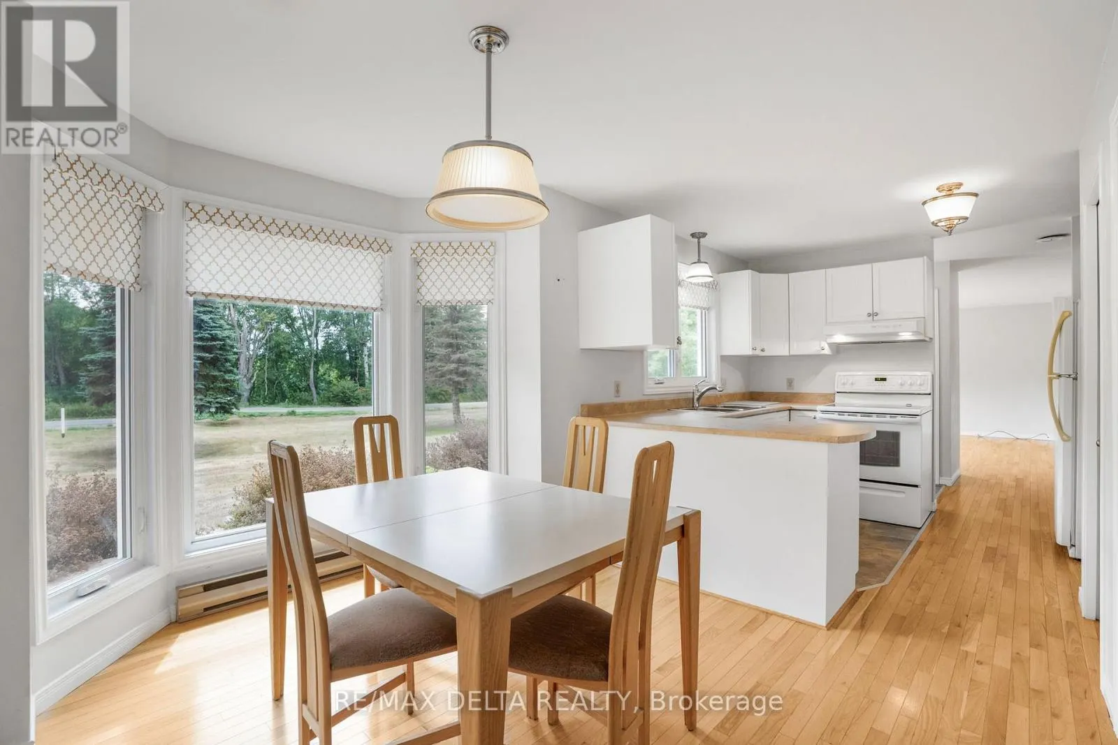 701 CON 9 PLANTAGENET CONCESSION