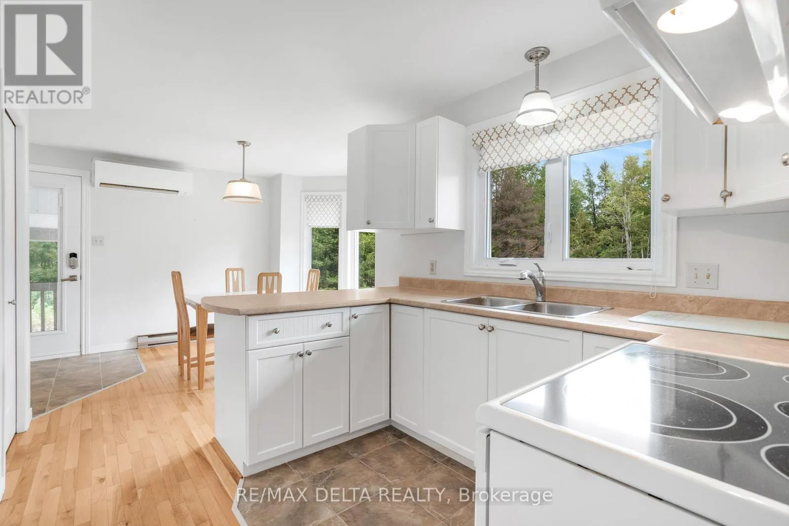 701 CON 9 PLANTAGENET CONCESSION