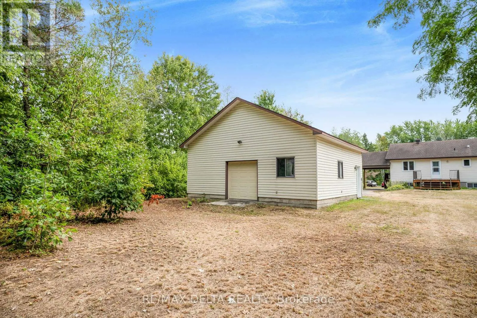 701 CON 9 PLANTAGENET CONCESSION