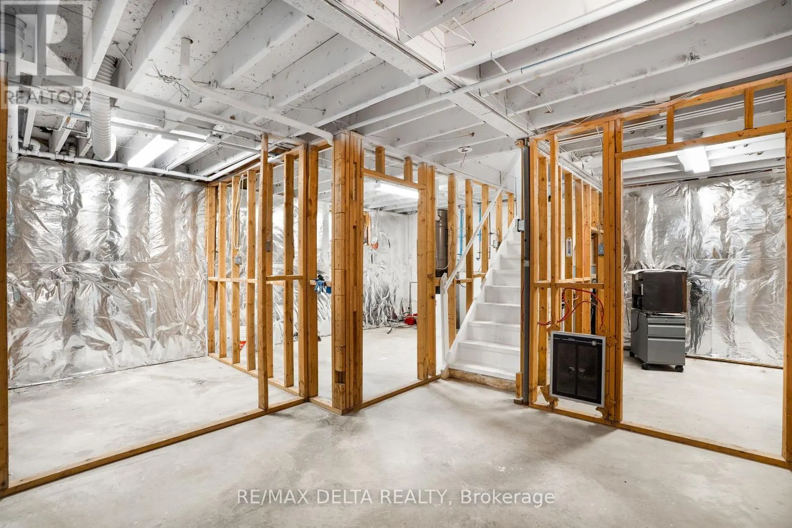 701 CON 9 PLANTAGENET CONCESSION