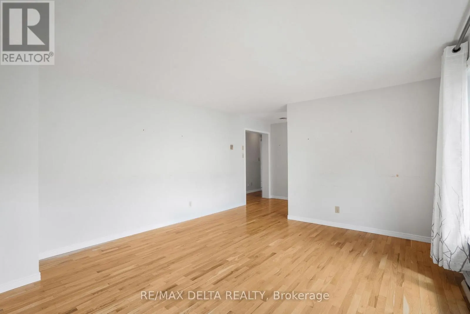701 CON 9 PLANTAGENET CONCESSION