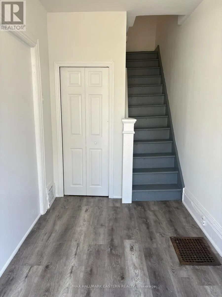 #2 - 581 PATERSON STREET, ##2