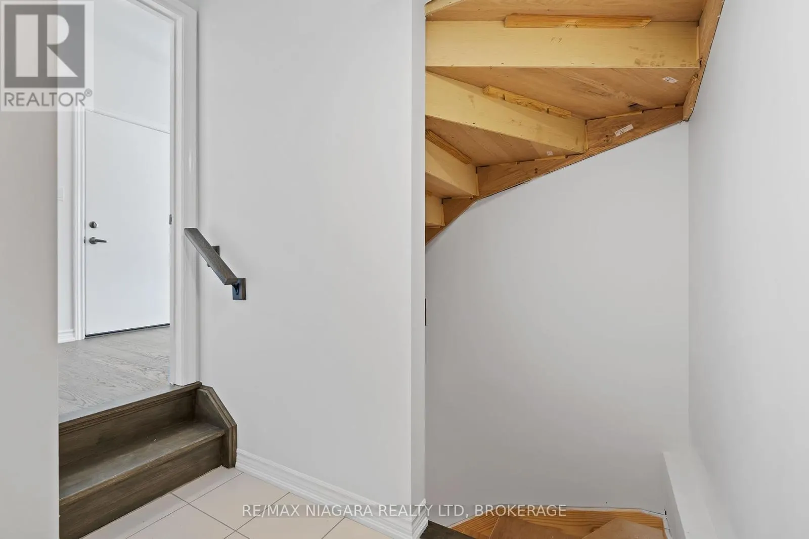 219 WELLS AVENUE
