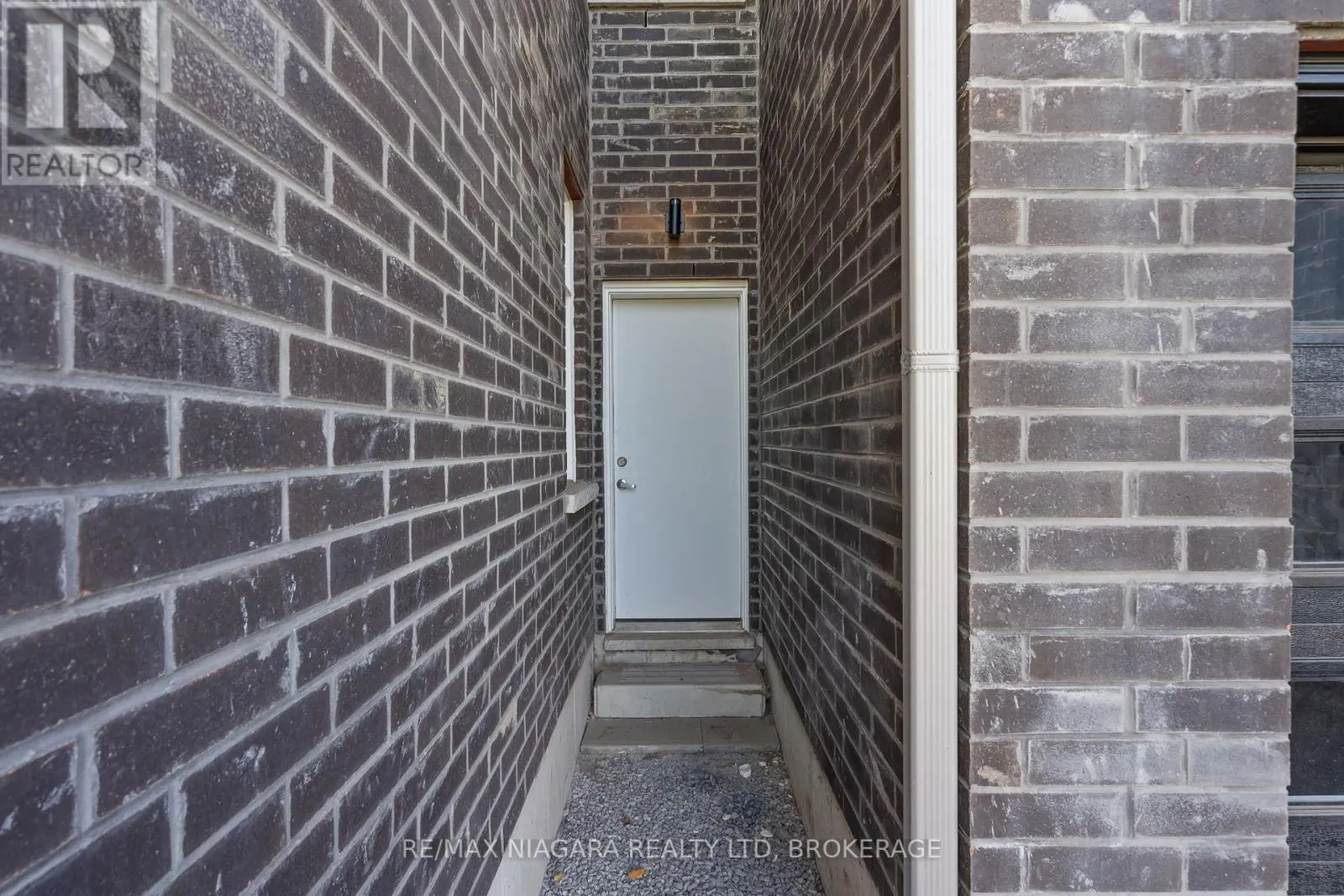 219 WELLS AVENUE