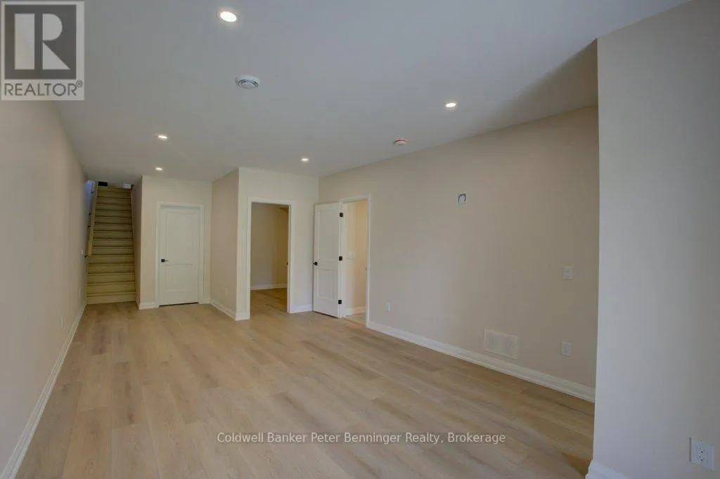 5 - 311 ARNAUD STREET, #5