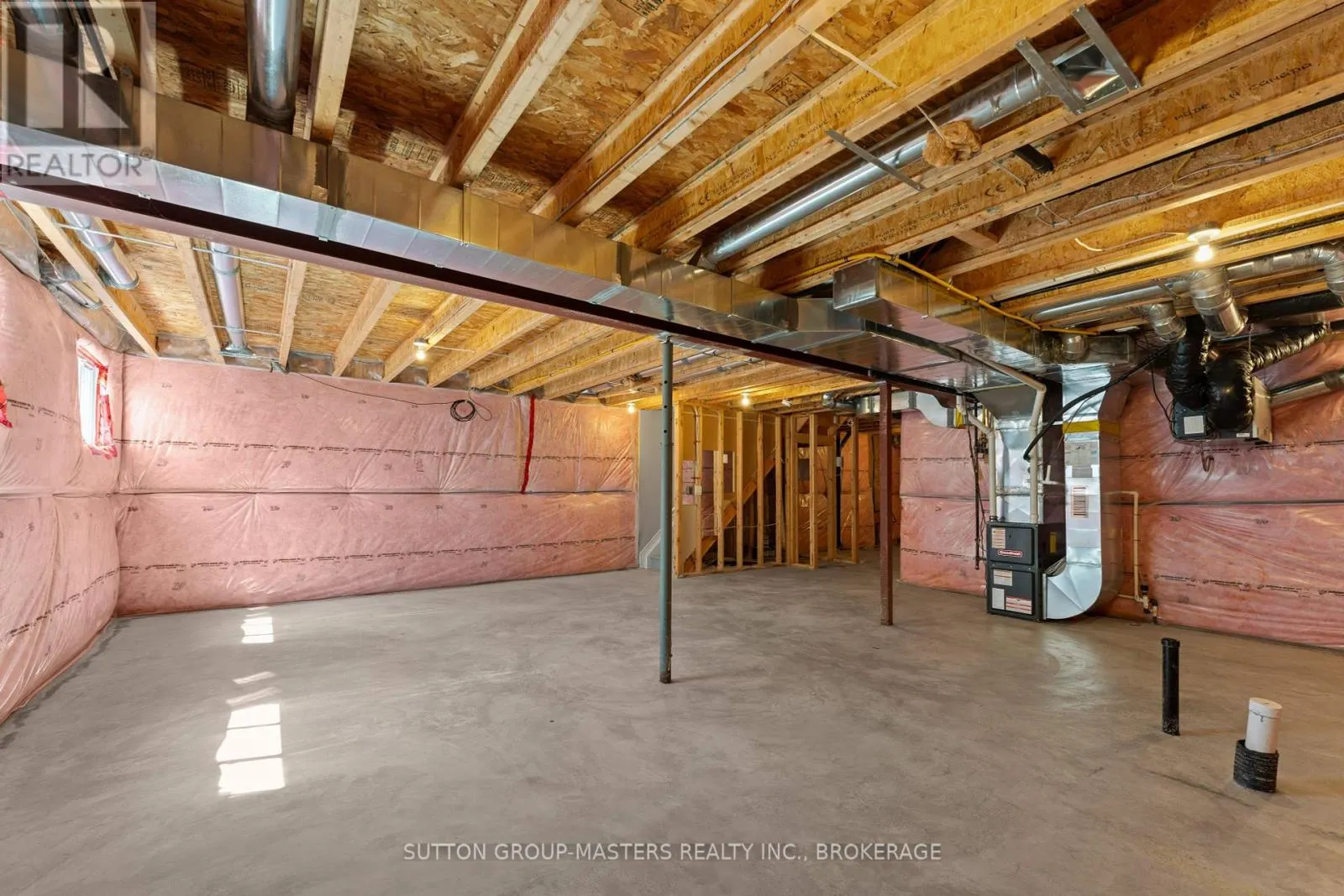 1367 WATERSIDE WAY
