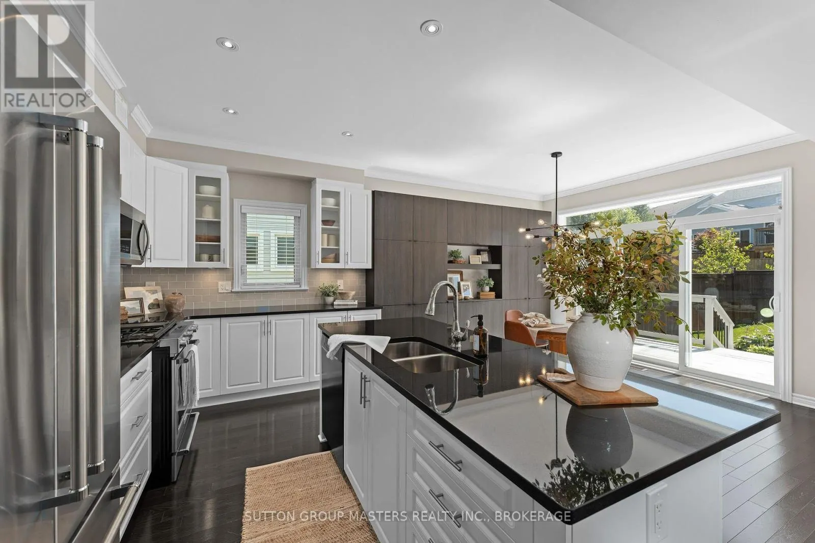 1367 WATERSIDE WAY