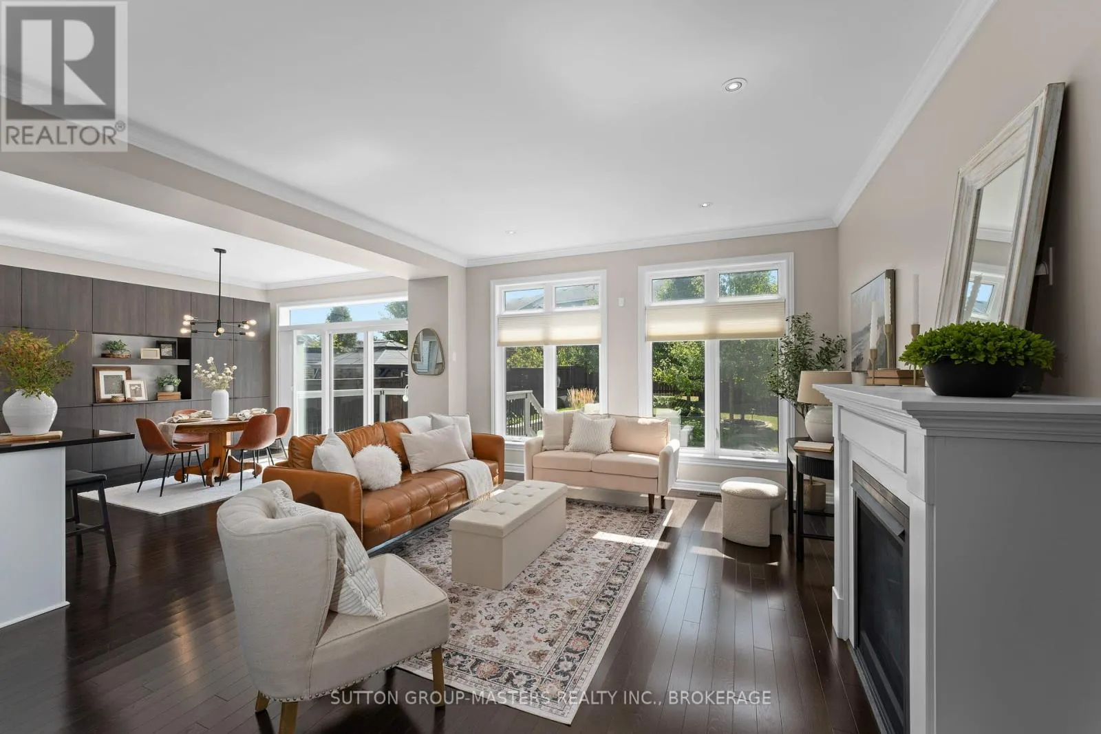 1367 WATERSIDE WAY