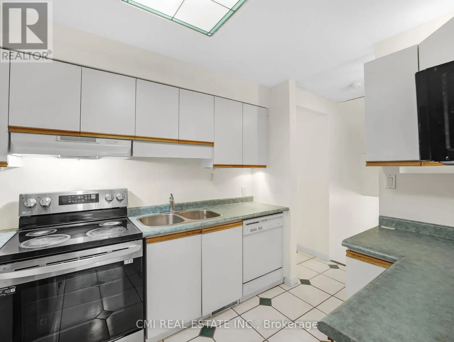 24 - 29 PAULANDER DRIVE