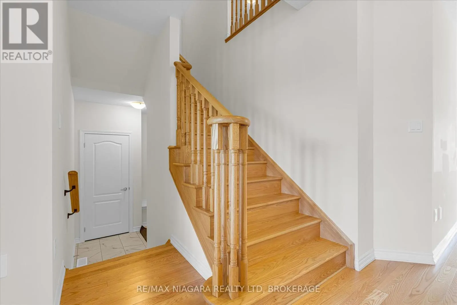22 PEACH STREET
