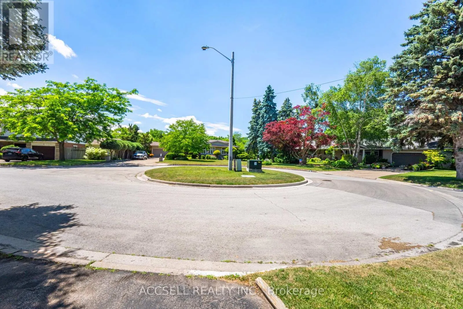4 TANNER CIRCLE