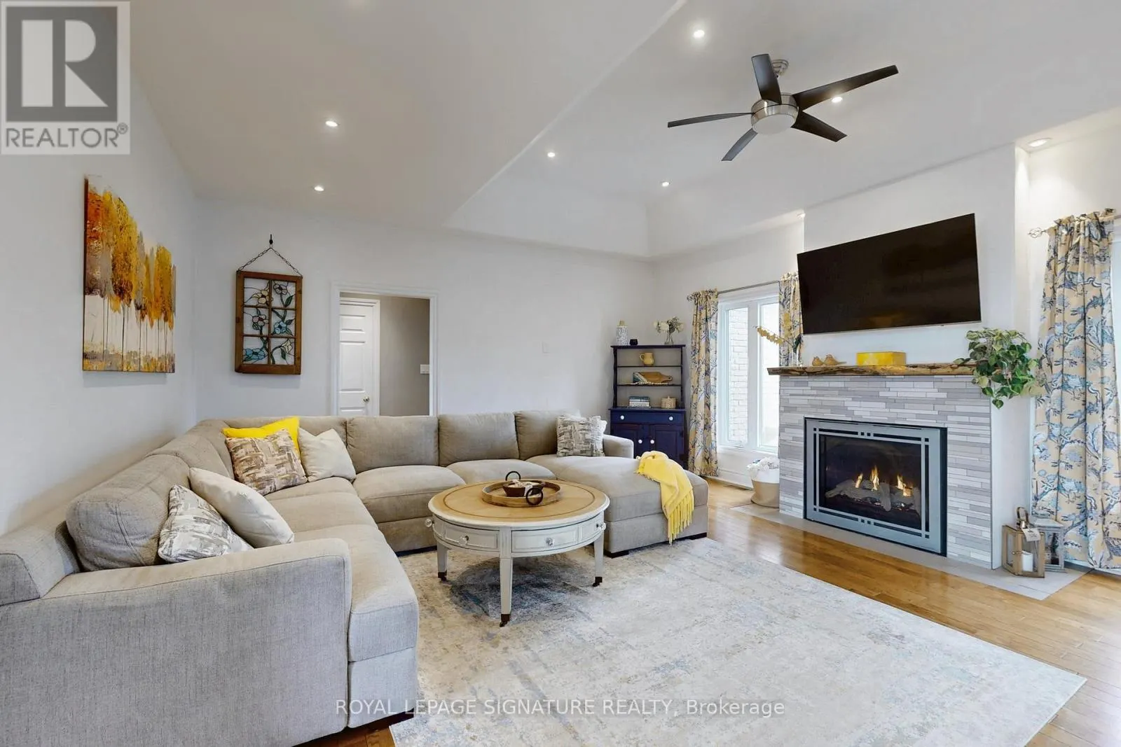 4 CONCESSION RD 8 E