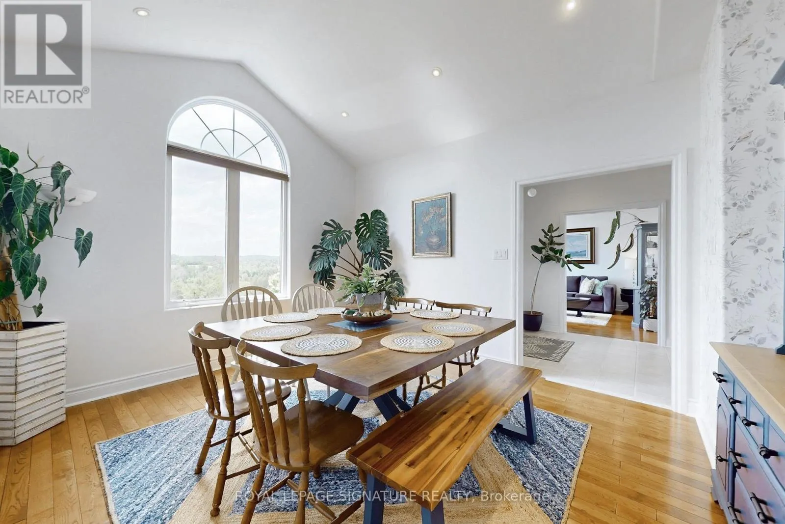 4 CONCESSION RD 8 E