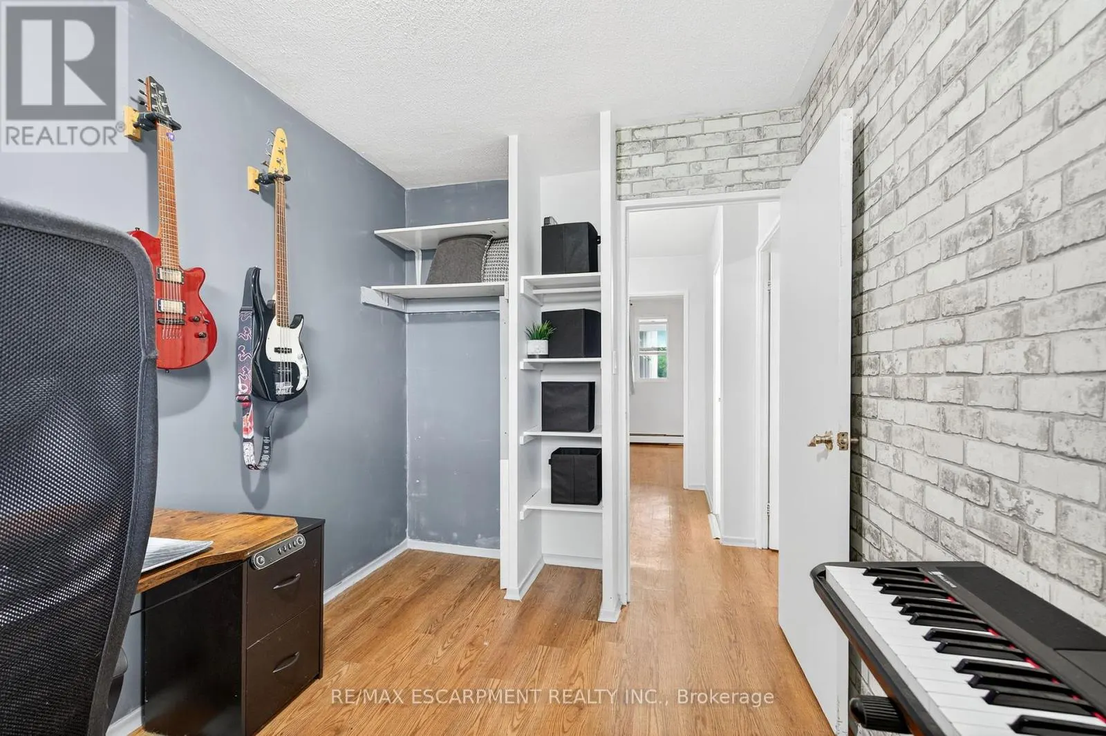 320 - 350 QUIGLEY ROAD