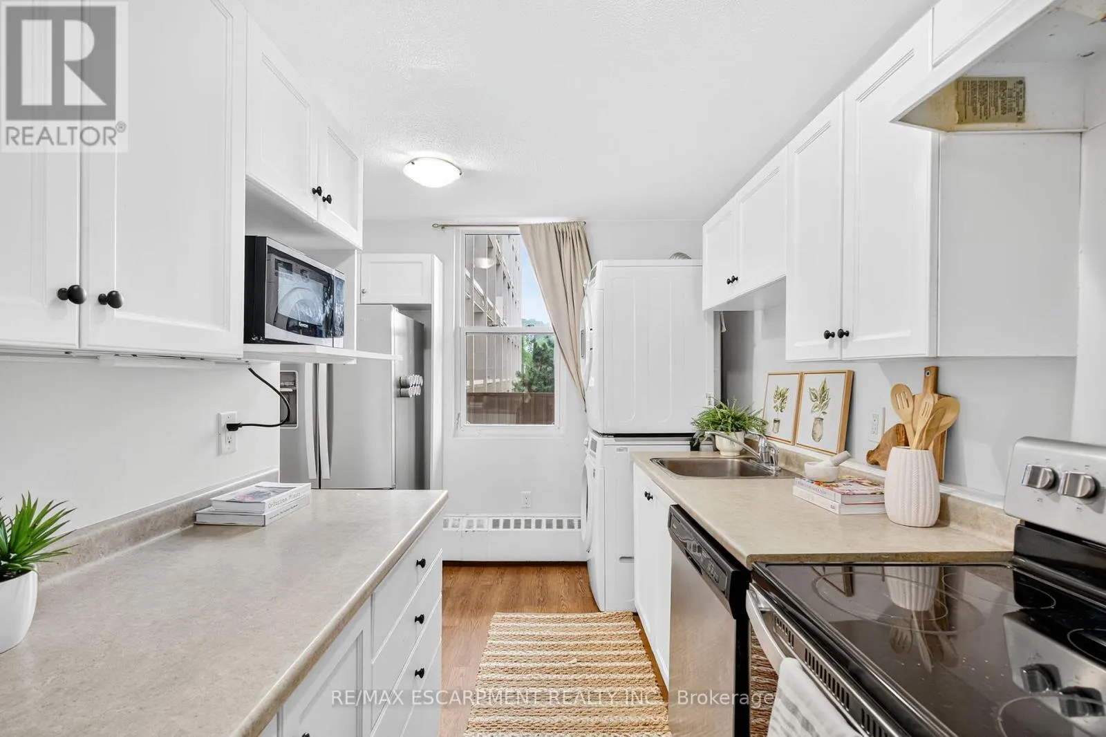320 - 350 QUIGLEY ROAD