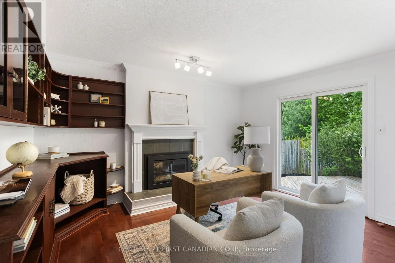 24 BARTLETT CRESCENT