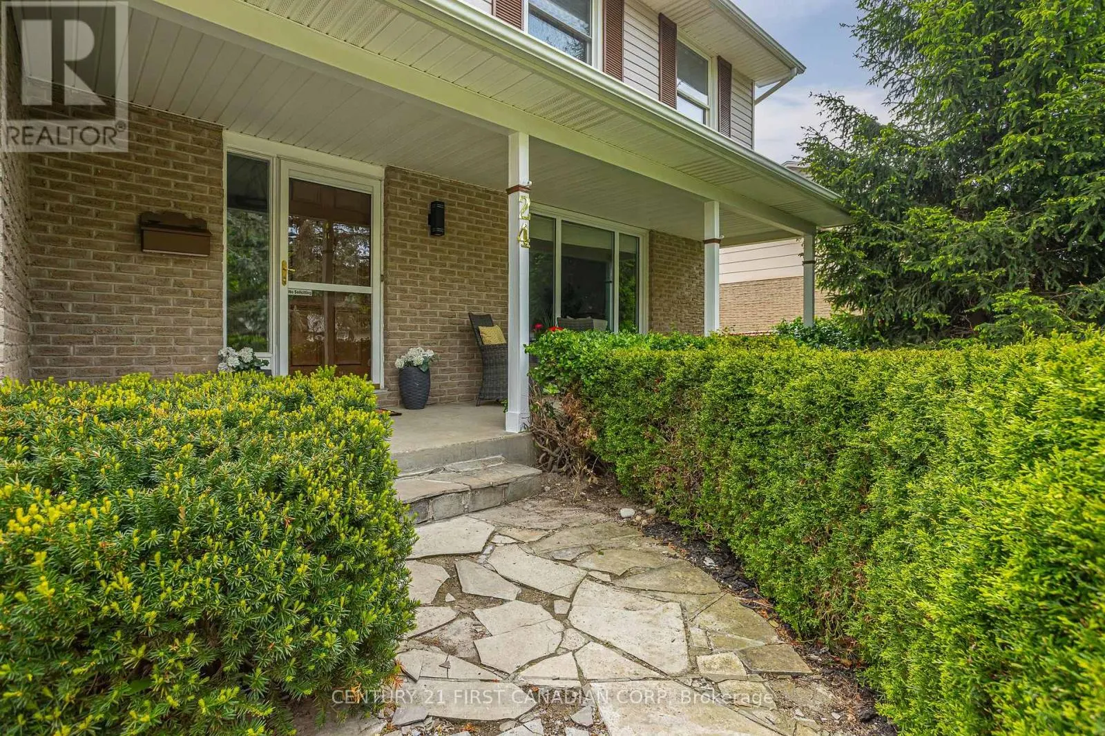 24 BARTLETT CRESCENT