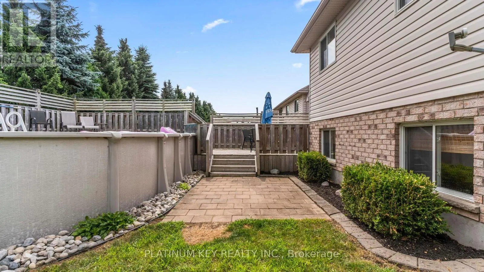 51 QUEENSWAY DRIVE