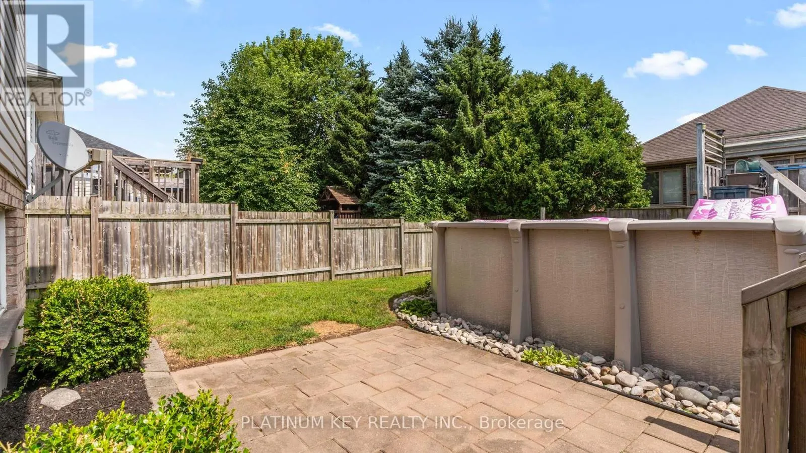 51 QUEENSWAY DRIVE