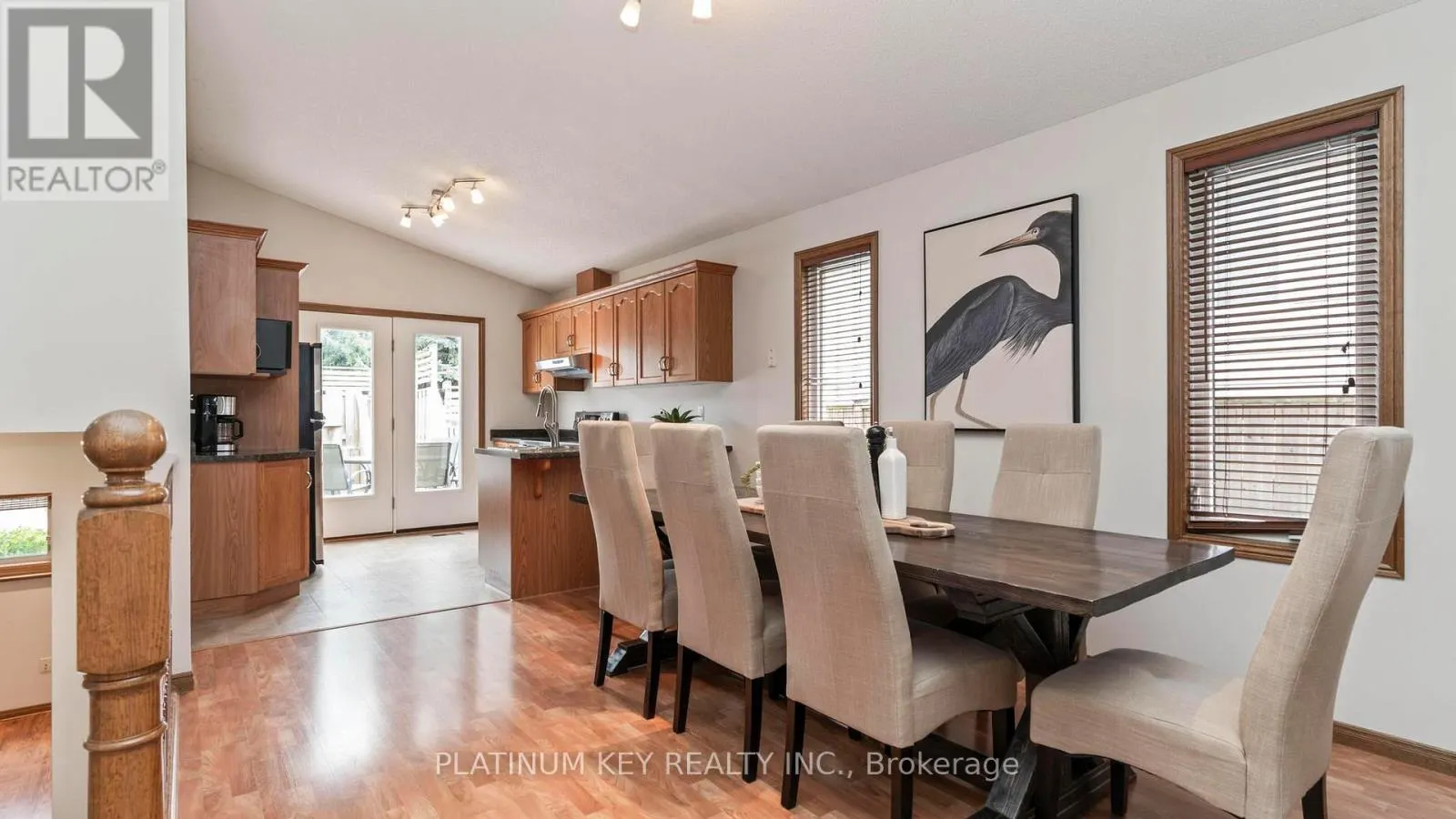 51 QUEENSWAY DRIVE