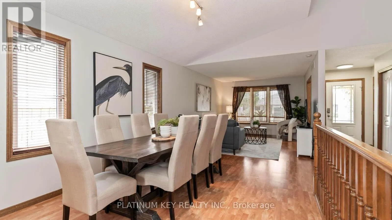 51 QUEENSWAY DRIVE