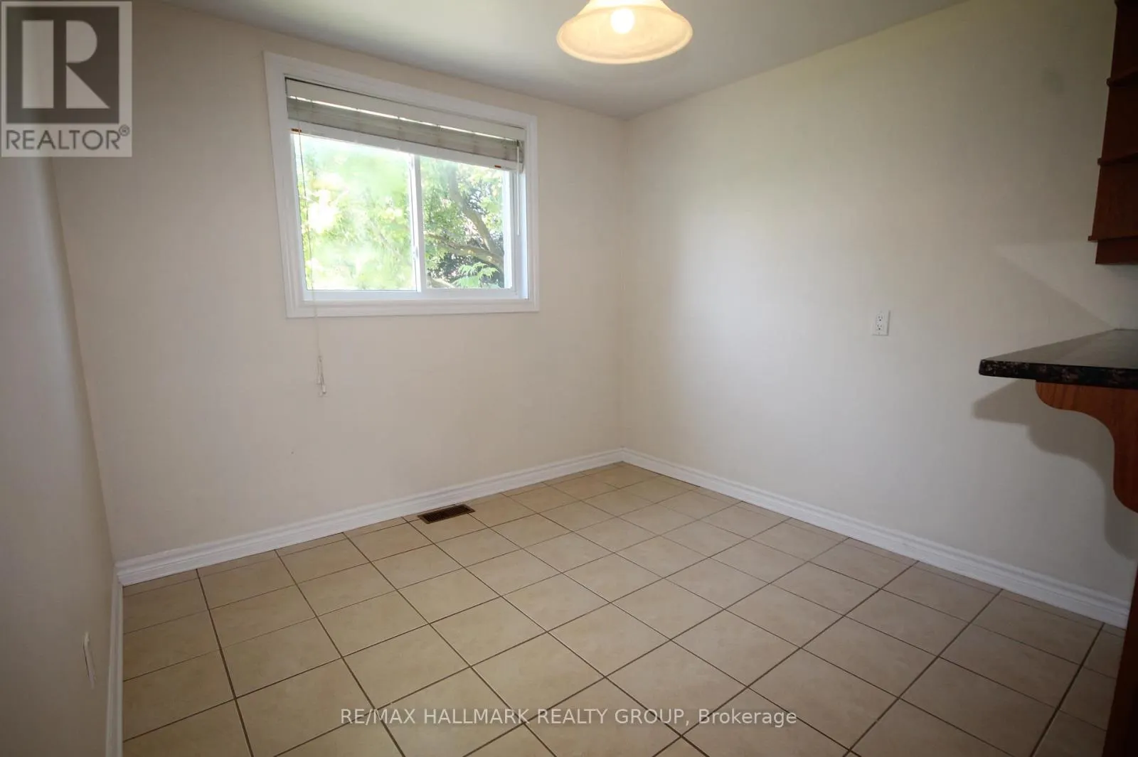 37 B GLENRIDGE ROAD