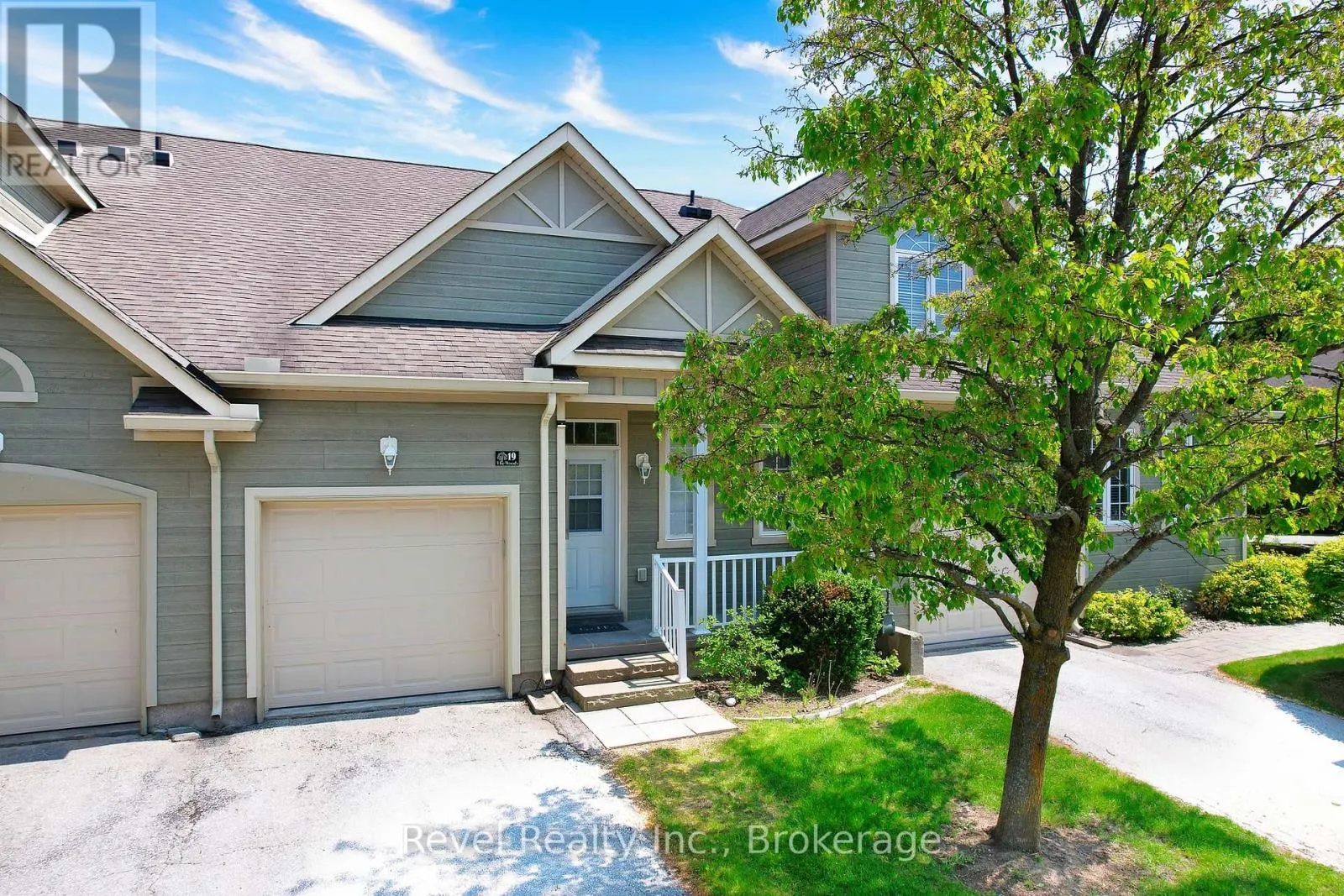 19 - 110 NAPIER STREET W, #19