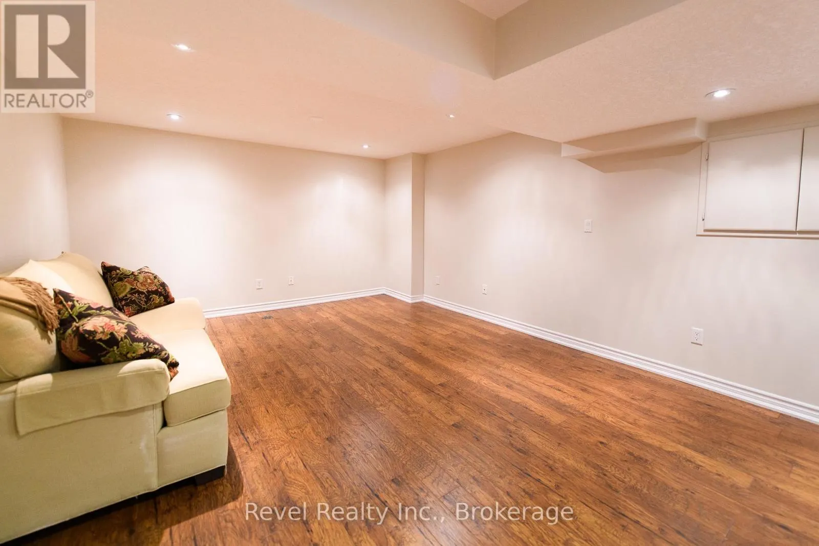 19 - 110 NAPIER STREET W, #19