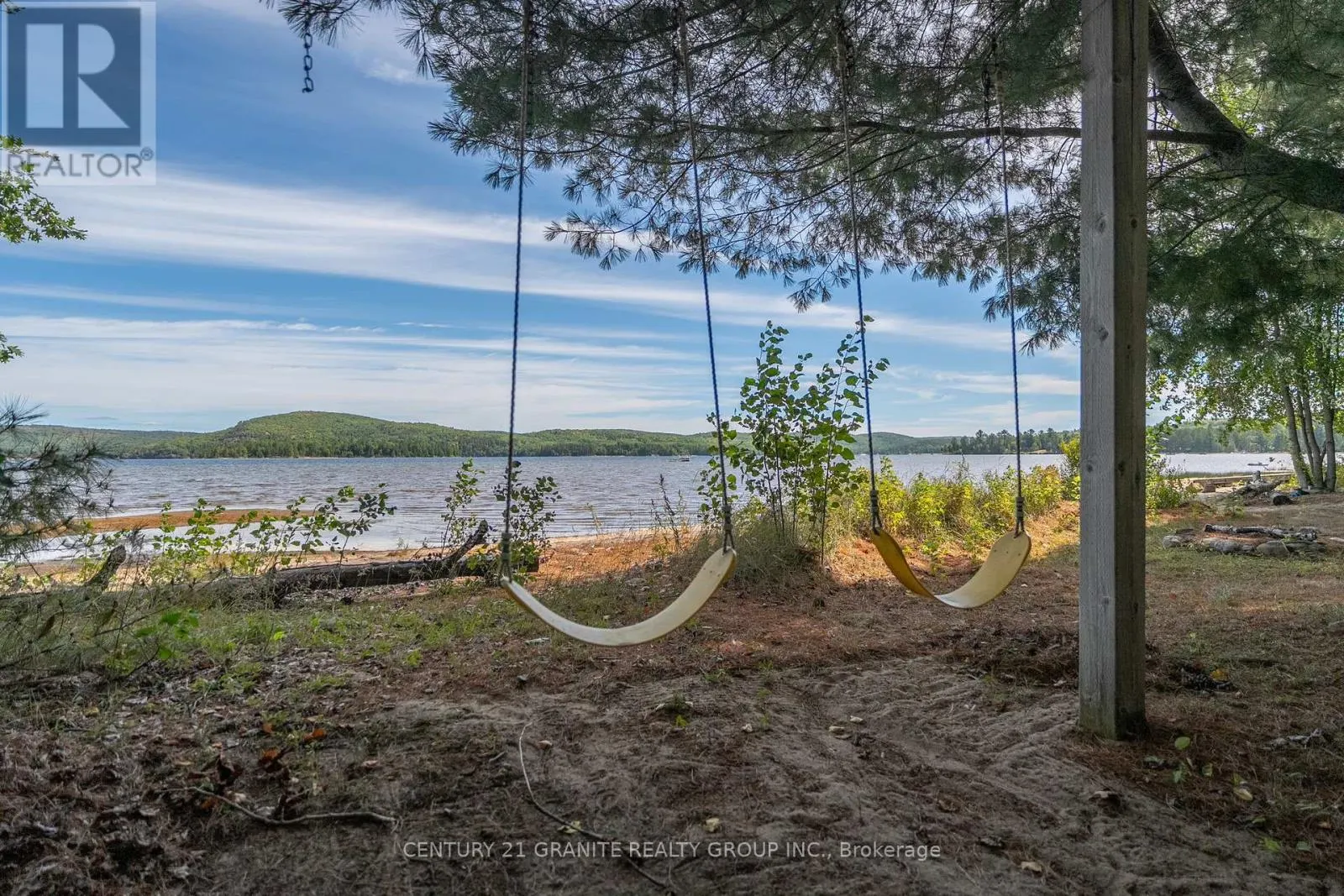 920 PAPINEAU LAKE ROAD