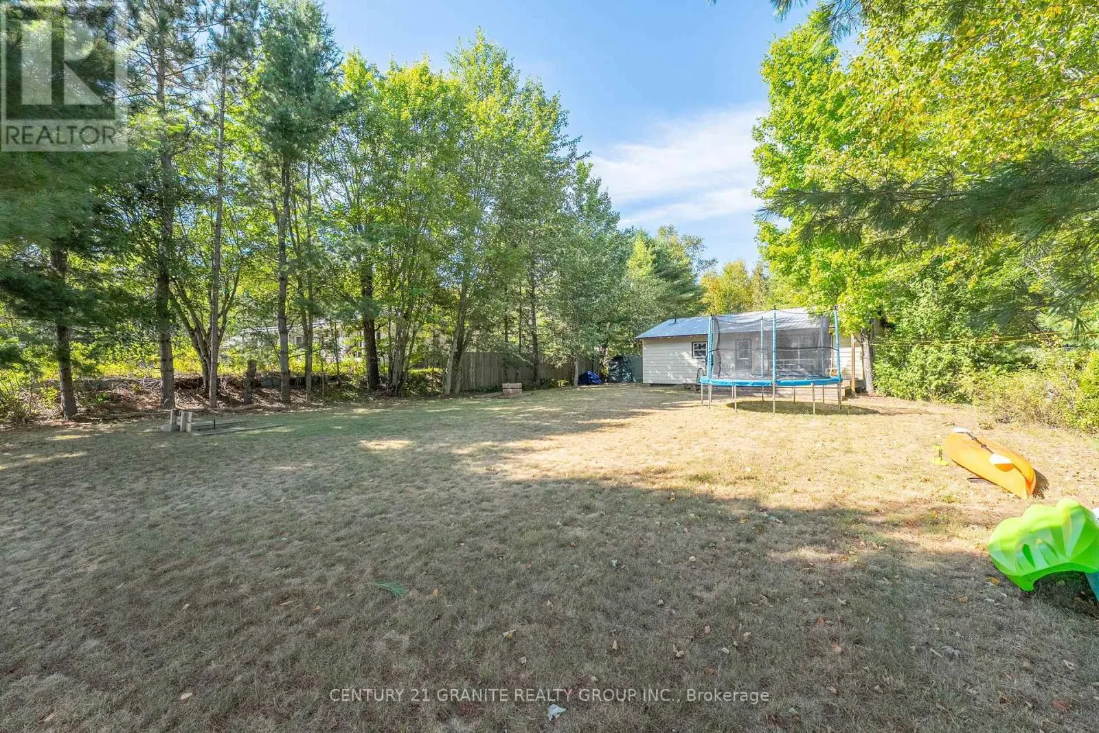 920 PAPINEAU LAKE ROAD