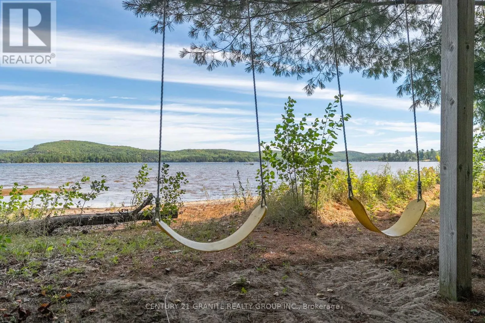 920 PAPINEAU LAKE ROAD