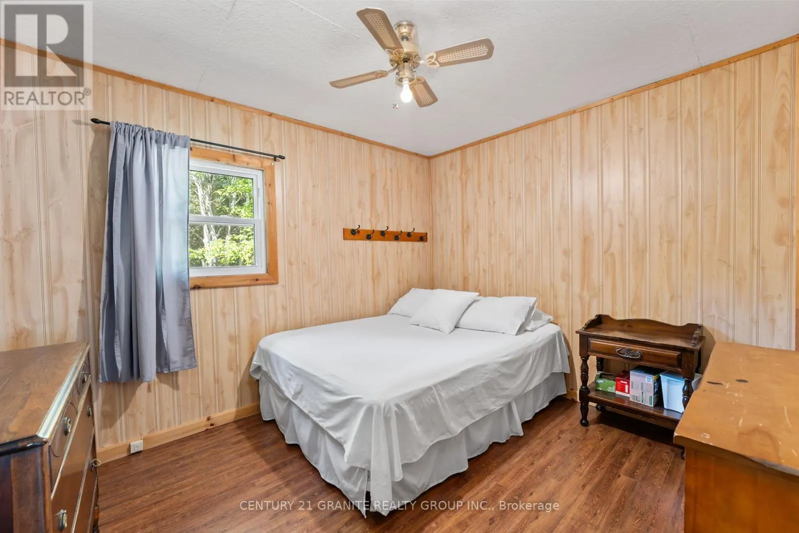 920 PAPINEAU LAKE ROAD