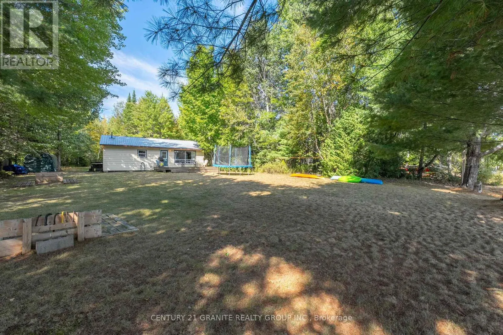 920 PAPINEAU LAKE ROAD