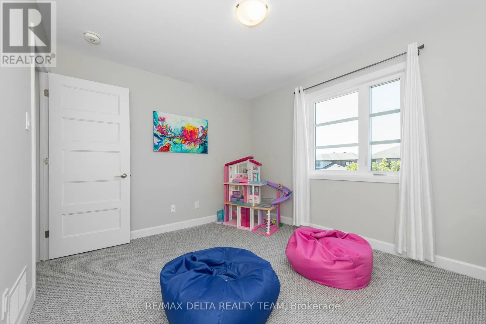 688 GENEVA CRESCENT