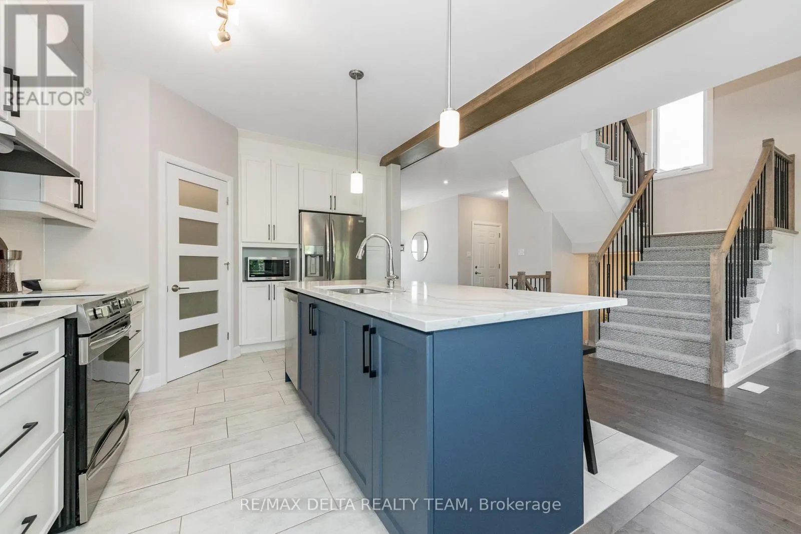 688 GENEVA CRESCENT