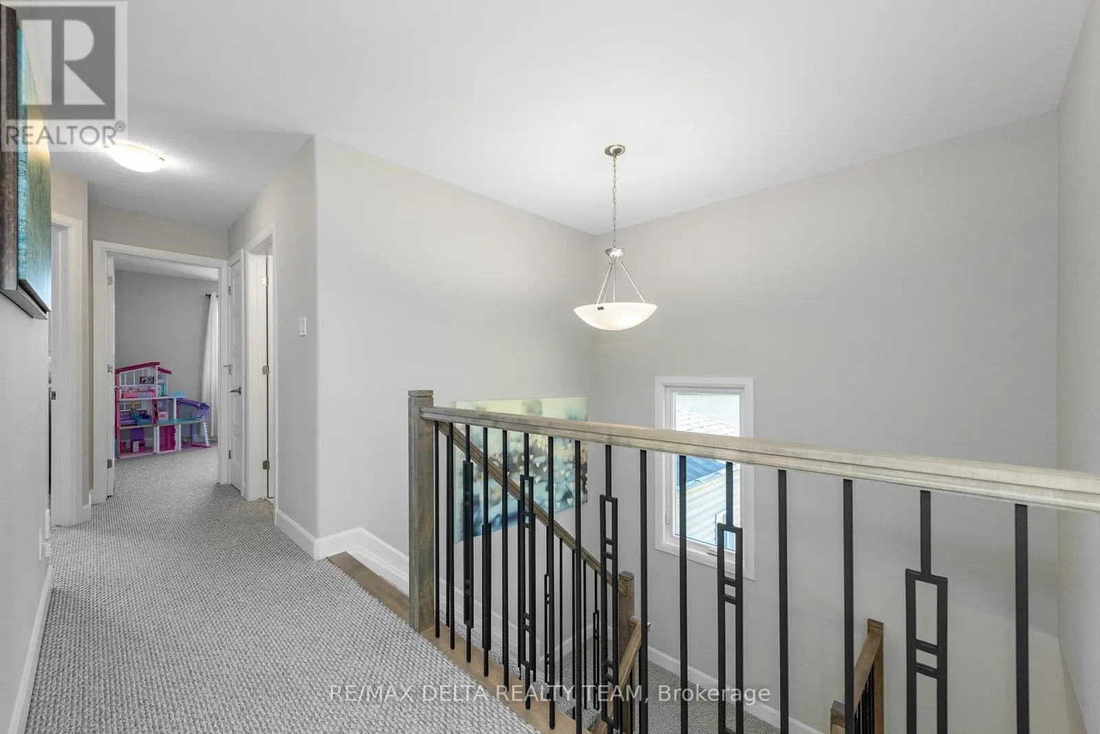 688 GENEVA CRESCENT