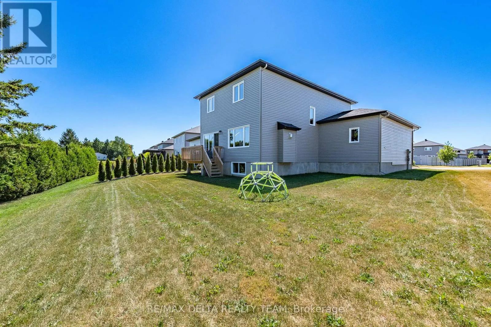 688 GENEVA CRESCENT