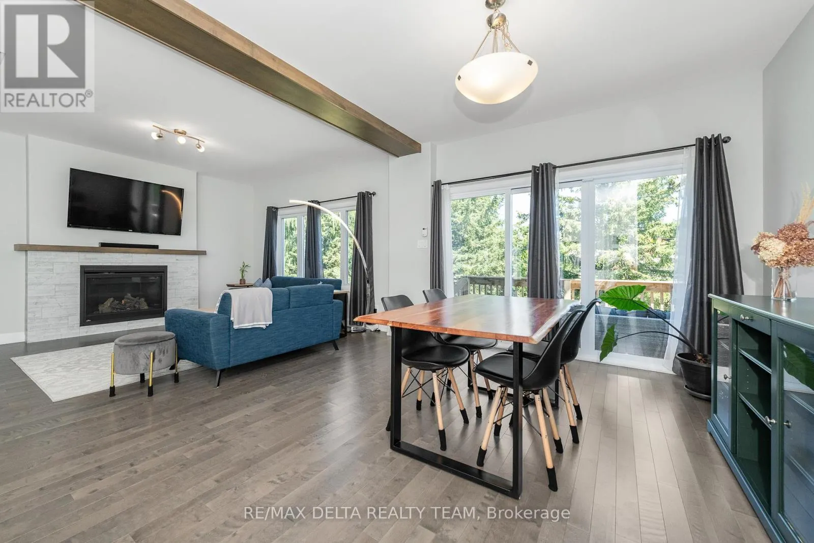 688 GENEVA CRESCENT