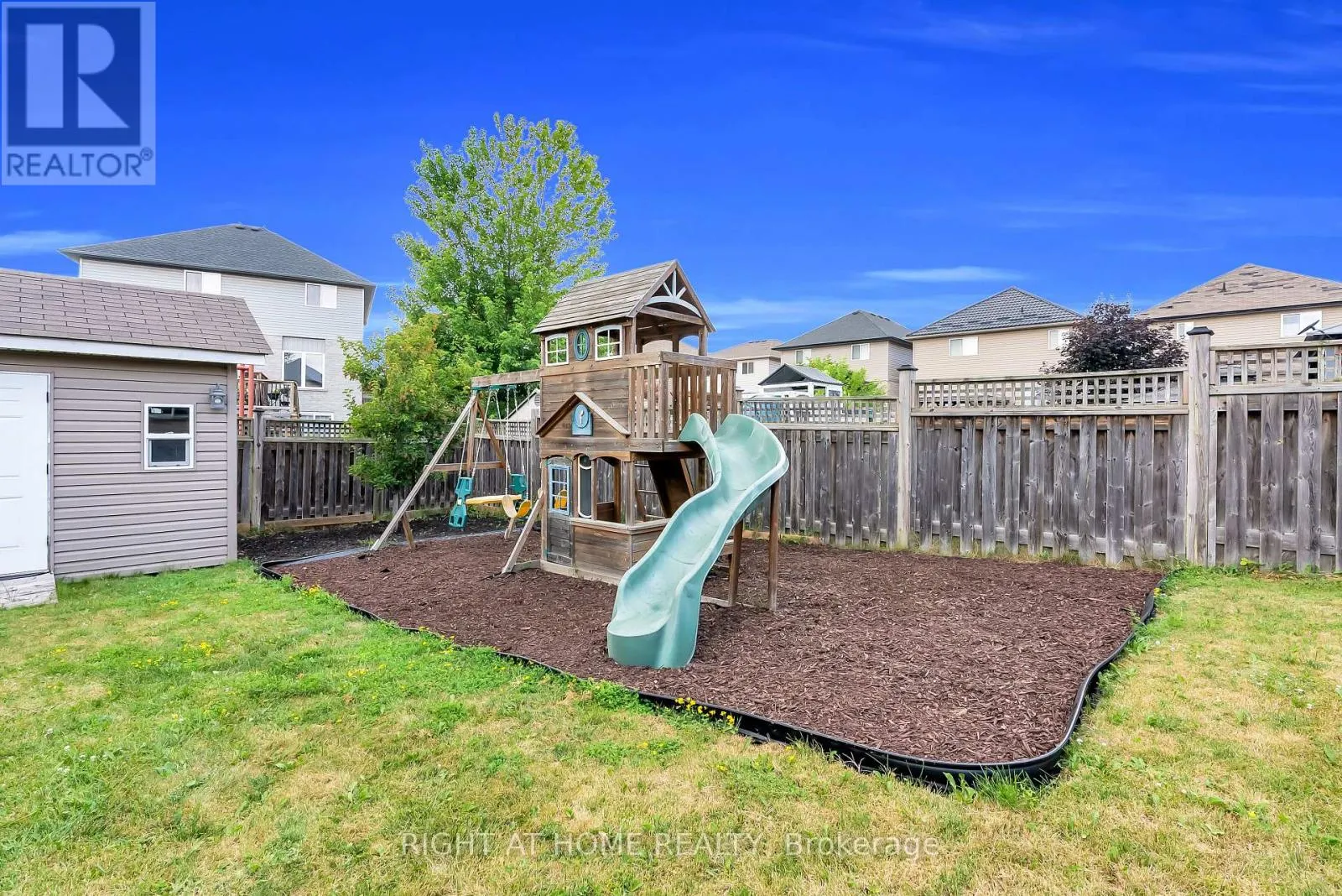 25 STONEGLEN WAY